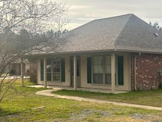 26671 Oliver Wheat Rd, Livingston, LA 70754