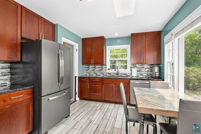 19 E Buffalo Street, Duluth, MN 55811