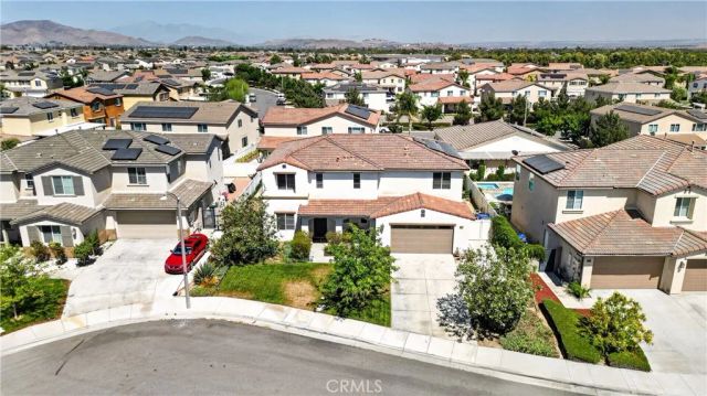 4914 Horse Chestnut, Jurupa Valley, CA 91752