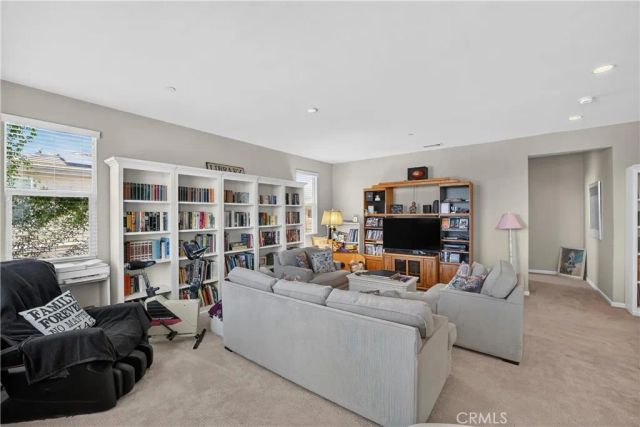 4914 Horse Chestnut, Jurupa Valley, CA 91752