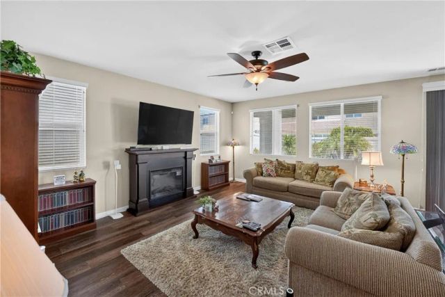 4914 Horse Chestnut, Jurupa Valley, CA 91752