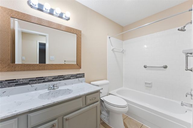 4929 Meadow Place Drive, Pasadena, TX 77571