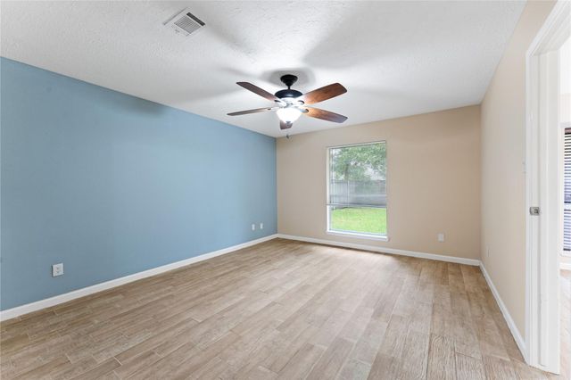 4929 Meadow Place Drive, Pasadena, TX 77571