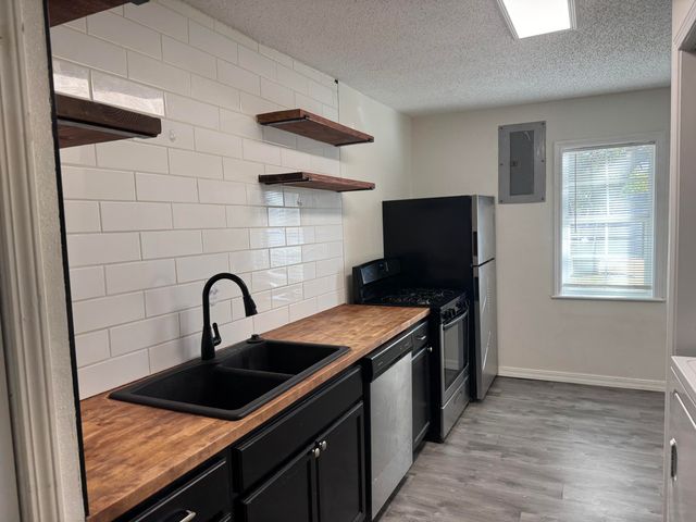 2407 31st Street, Lubbock, TX 79411