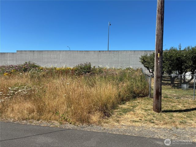 4412 S Hosmer Street, Tacoma, WA 98418