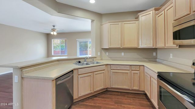 9037 W Plum Road, Peoria, AZ 85383
