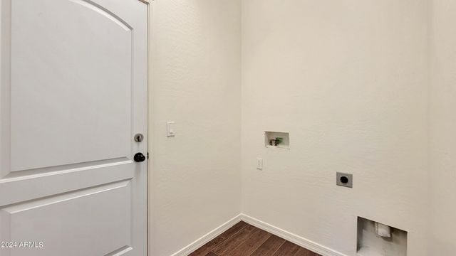 9037 W Plum Road, Peoria, AZ 85383