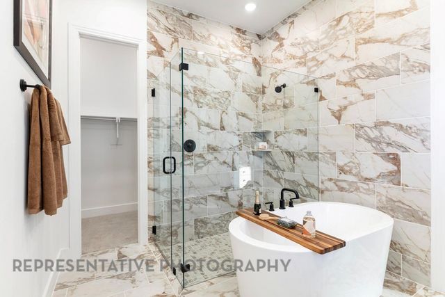 12115 Lake View Boulevard, Mont Belvieu, TX 77523