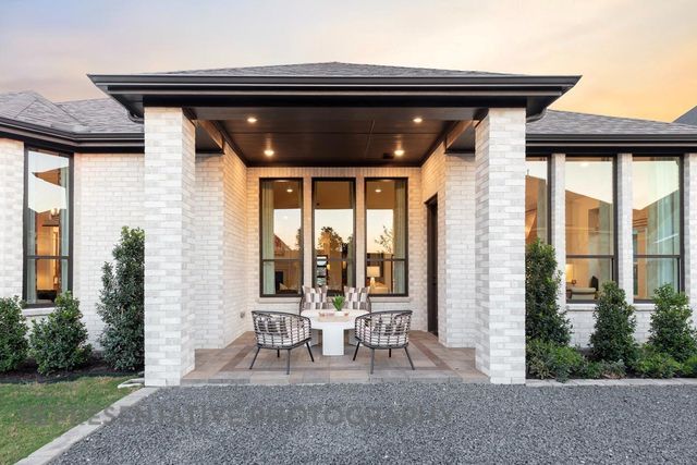 12115 Lake View Boulevard, Mont Belvieu, TX 77523