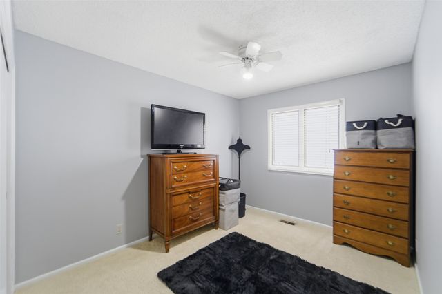 4518 84th Street, Urbandale, IA 50322