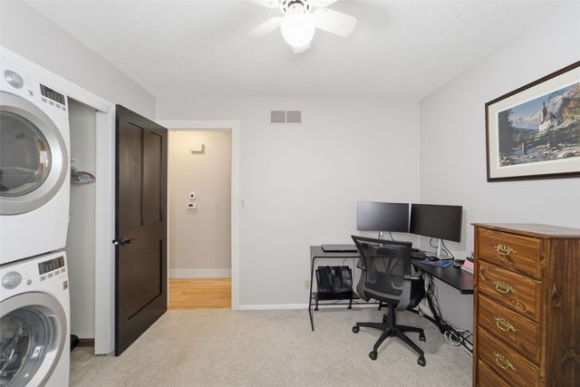 4518 84th Street, Urbandale, IA 50322