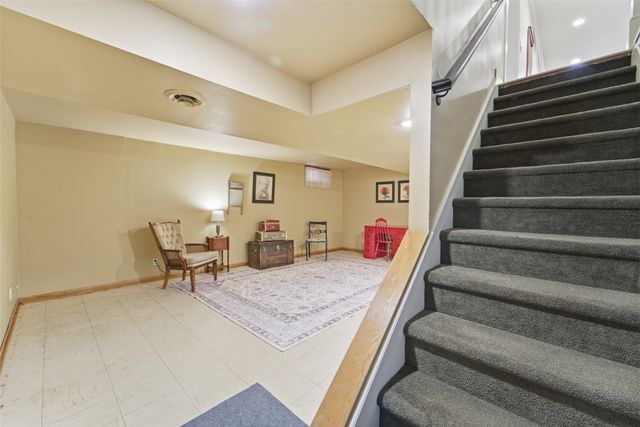 4518 84th Street, Urbandale, IA 50322