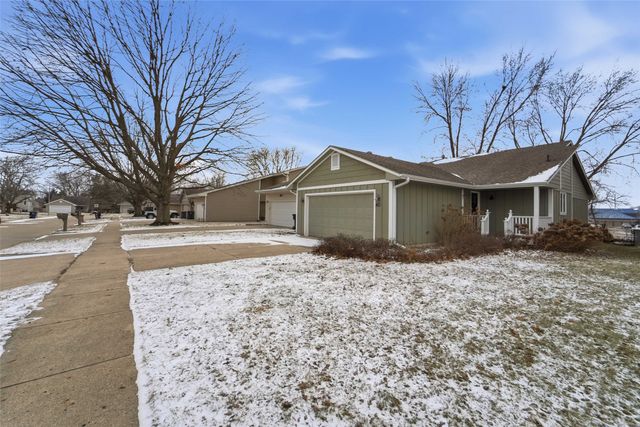 4518 84th Street, Urbandale, IA 50322