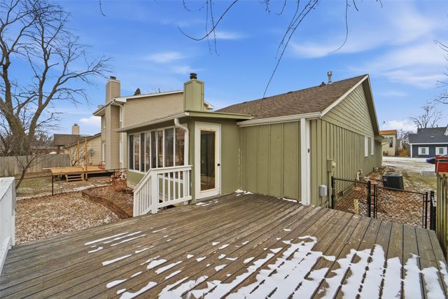 4518 84th Street, Urbandale, IA 50322