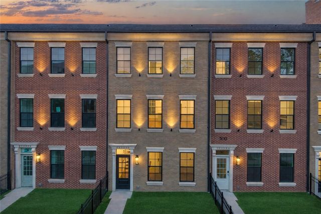 500 SW B Street 3, Bentonville, AR 72712