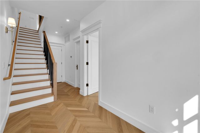 500 SW B Street 3, Bentonville, AR 72712