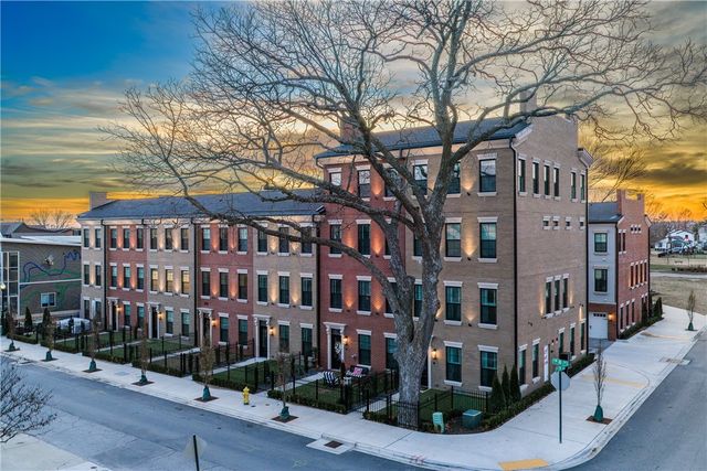 500 SW B Street 3, Bentonville, AR 72712