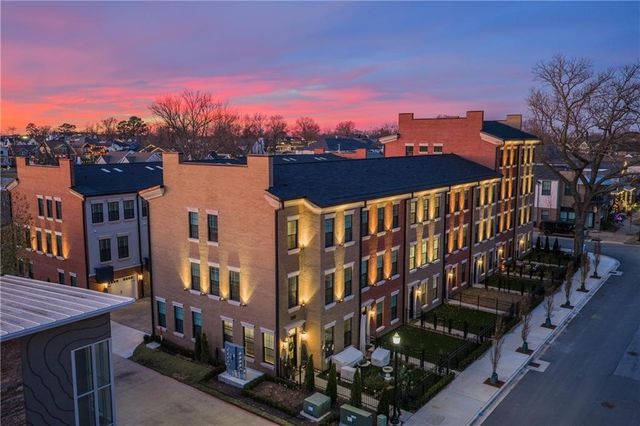 500 SW B Street 3, Bentonville, AR 72712