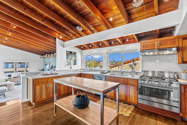 22956 E Cliff Drive, Santa Cruz, CA 95062
