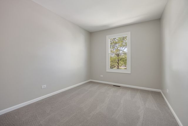 1640 Edinburgh Court, Aurora, IL 60504