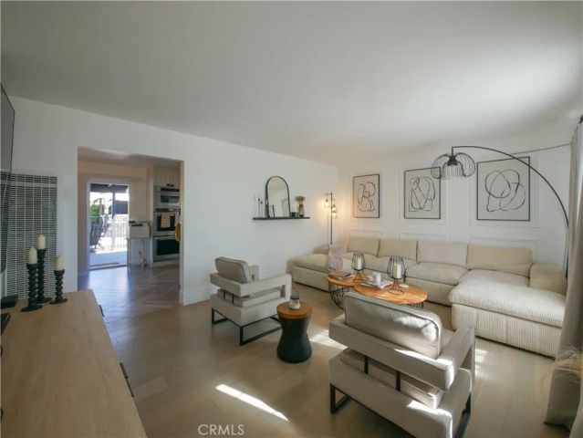 9031 Washington, Westminster, CA 92683