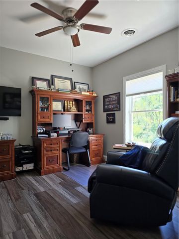 2236 Shannon Mills Dr, Connoquenessing Twp, PA 16053