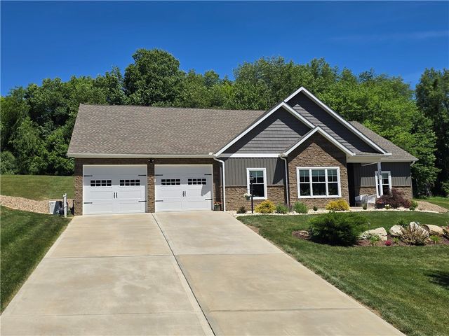 2236 Shannon Mills Dr, Connoquenessing Twp, PA 16053