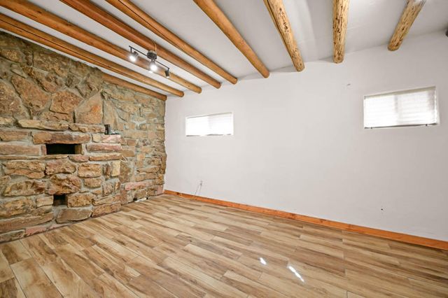 436 Apodaca Hill Street, Santa Fe, NM 87501