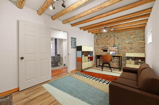 436 Apodaca Hill Street, Santa Fe, NM 87501