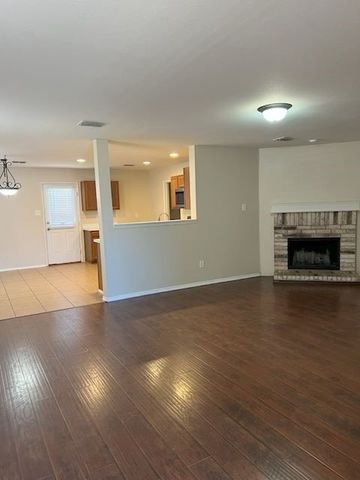 10329 Tammaron Trail, Fort Worth, TX 76140