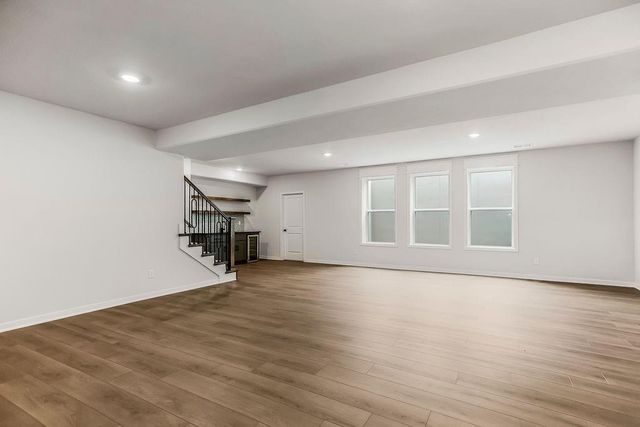 2624 NE Woodland Oak Drive, Lee's Summit, MO 64086