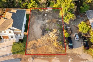 404 S Hill Ave., New Braunfels, TX 78130