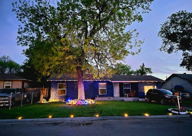 4000 Fitzhugh Avenue, Fort Worth, TX 76105
