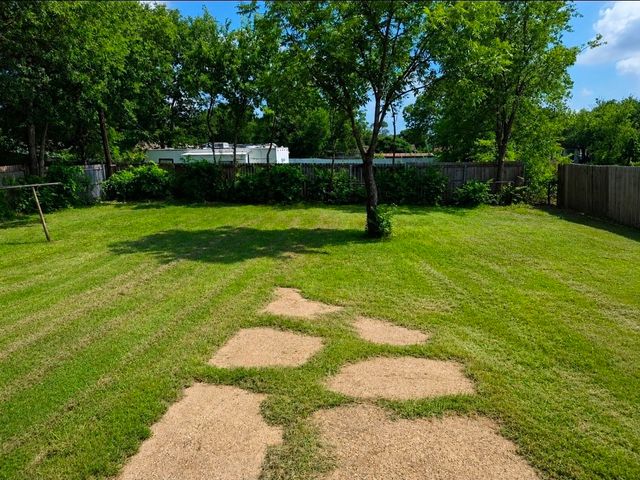 4000 Fitzhugh Avenue, Fort Worth, TX 76105