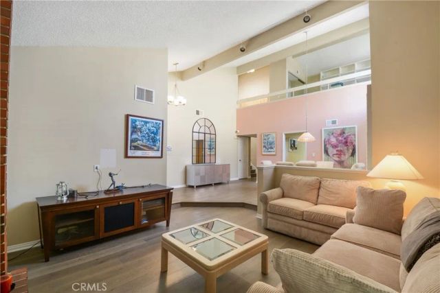 4033 Lamarr Ave., Culver City, CA 90232