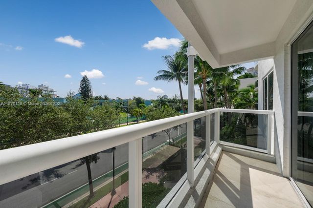 400 Alton Rd TH-1A, Miami Beach, FL 33139
