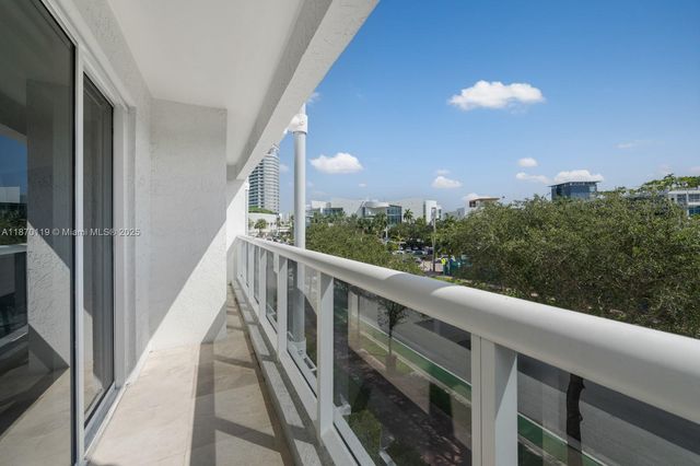 400 Alton Rd TH-1A, Miami Beach, FL 33139