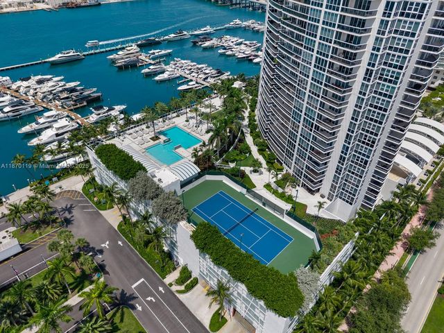 400 Alton Rd TH-1A, Miami Beach, FL 33139
