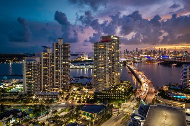 400 Alton Rd TH-1A, Miami Beach, FL 33139