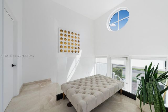 400 Alton Rd TH-1A, Miami Beach, FL 33139