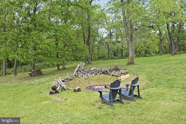 117 BEVERLY LN, Falling Waters, WV 25419