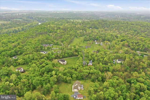 117 BEVERLY LN, Falling Waters, WV 25419