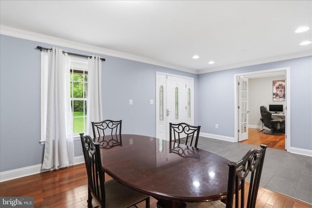 117 BEVERLY LN, Falling Waters, WV 25419