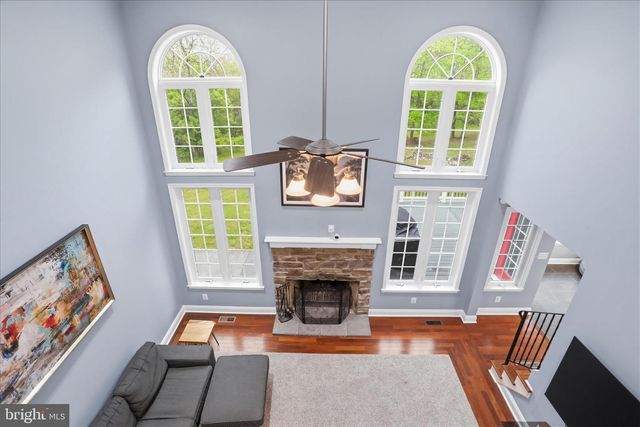 117 BEVERLY LN, Falling Waters, WV 25419