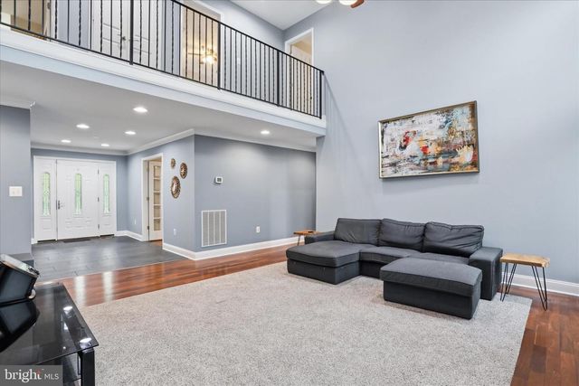 117 BEVERLY LN, Falling Waters, WV 25419