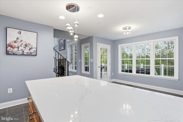 117 BEVERLY LN, Falling Waters, WV 25419