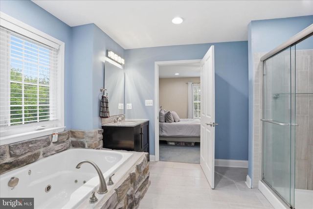 117 BEVERLY LN, Falling Waters, WV 25419