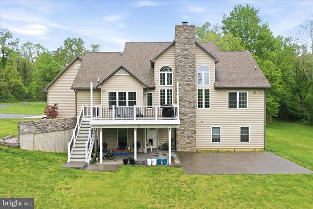 117 BEVERLY LN, Falling Waters, WV 25419