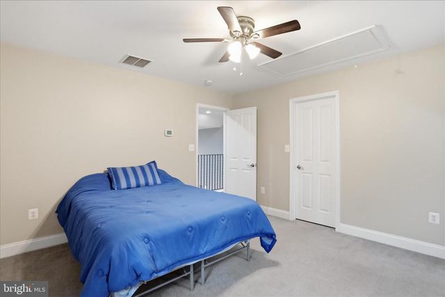 117 BEVERLY LN, Falling Waters, WV 25419