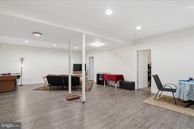 117 BEVERLY LN, Falling Waters, WV 25419